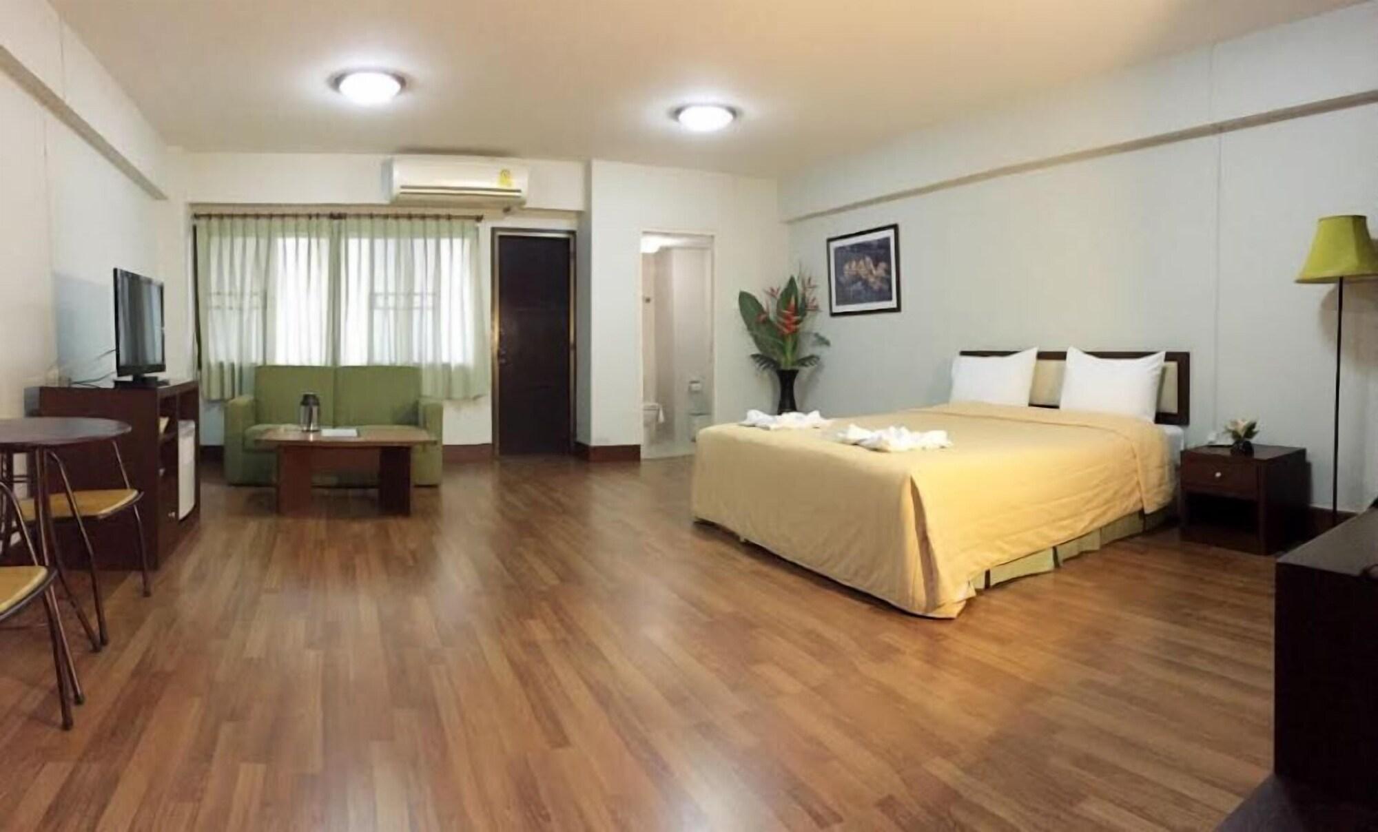 The Canal Hotel Bangkok Exterior photo