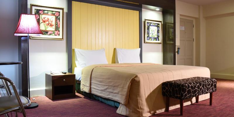 The Canal Hotel Bangkok Exterior photo