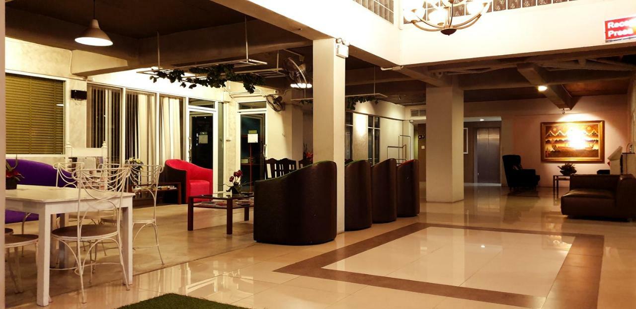 The Canal Hotel Bangkok Exterior photo